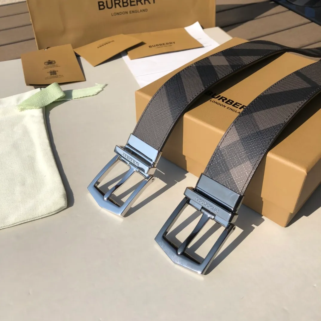 旋轉扣頭➕London格紋帶身