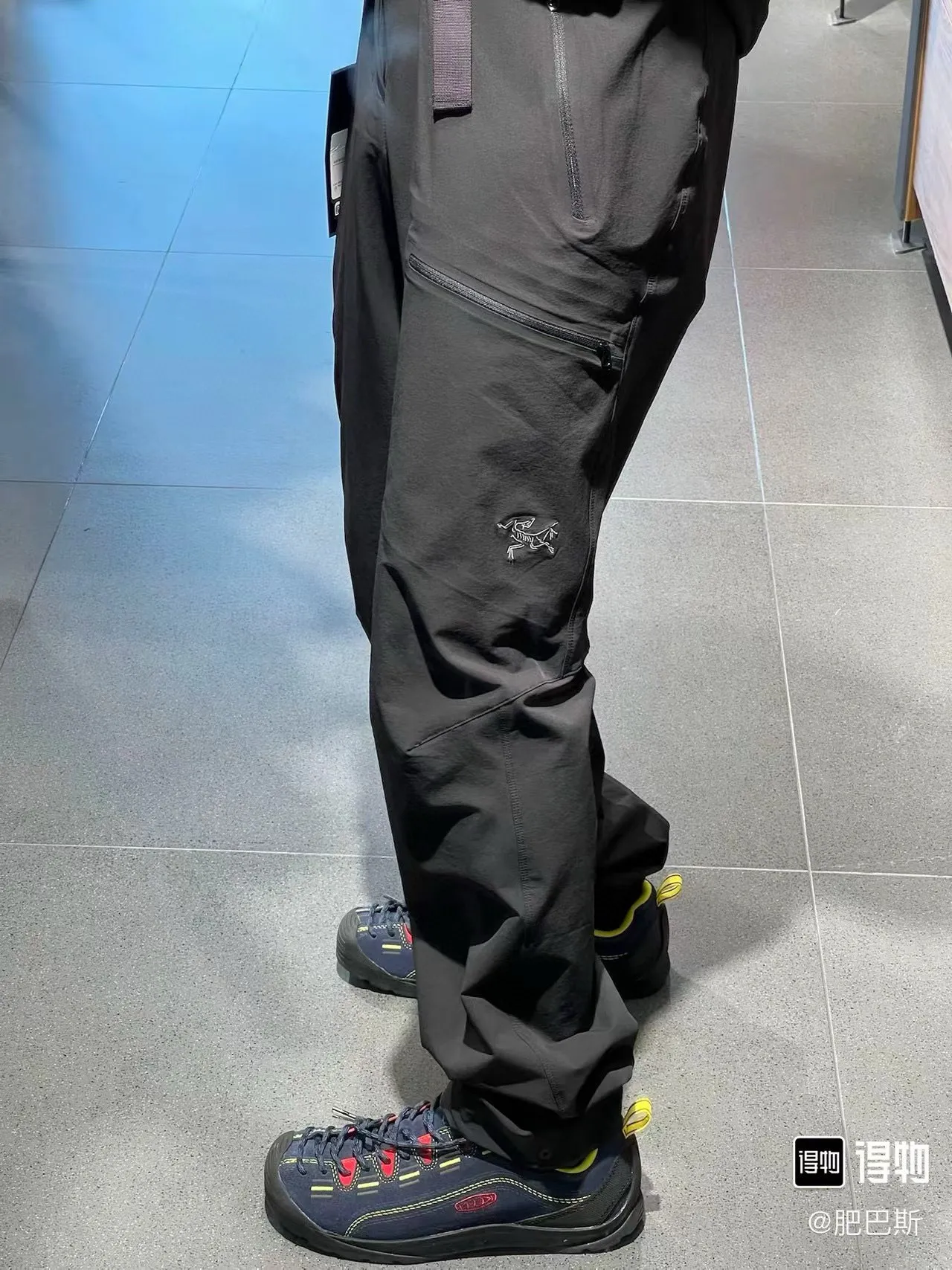 Arcteryx 鳥經典壓膠防水戶外登山褲                不再為鳥的褲長太長而煩惱！                