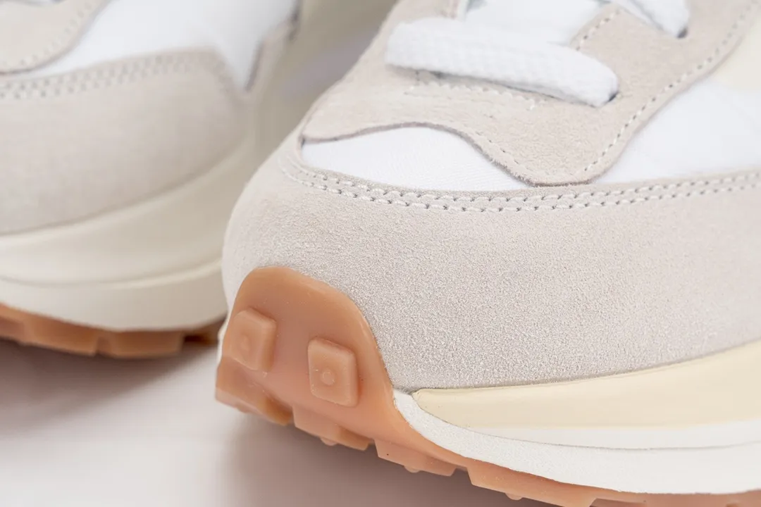 Sacai x Nike Vaporwaffle “Sail” 白帆 生膠貨號 DD1875-100碼數 36 36.5 37.5 38 38.5 39 40 40.5 41 42 42.5 43 44 44.5 45 46