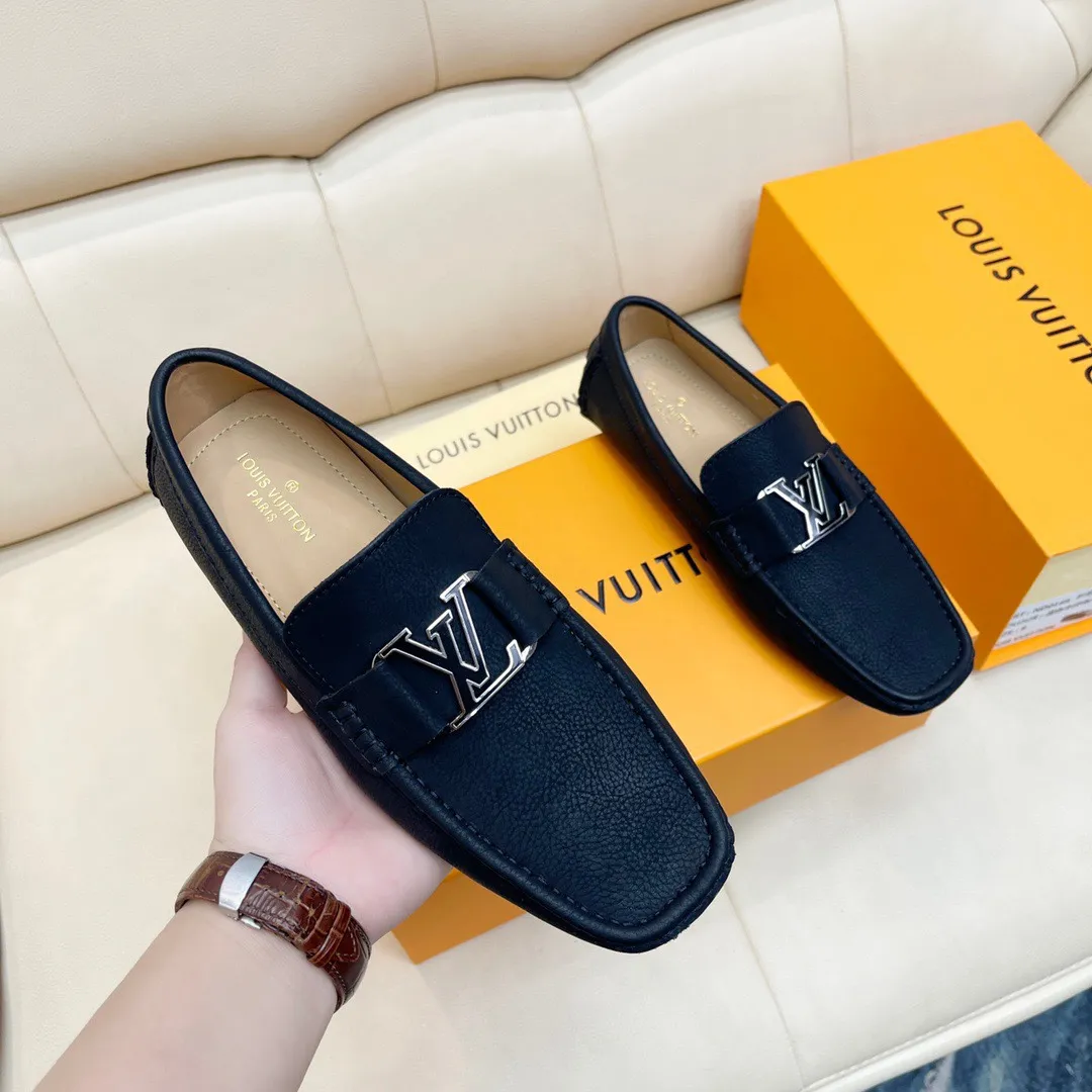 Lv 豆豆鞋 高端品質  鹿皮摔紋➕水染牛皮里 原版橡膠大底Size：38-45