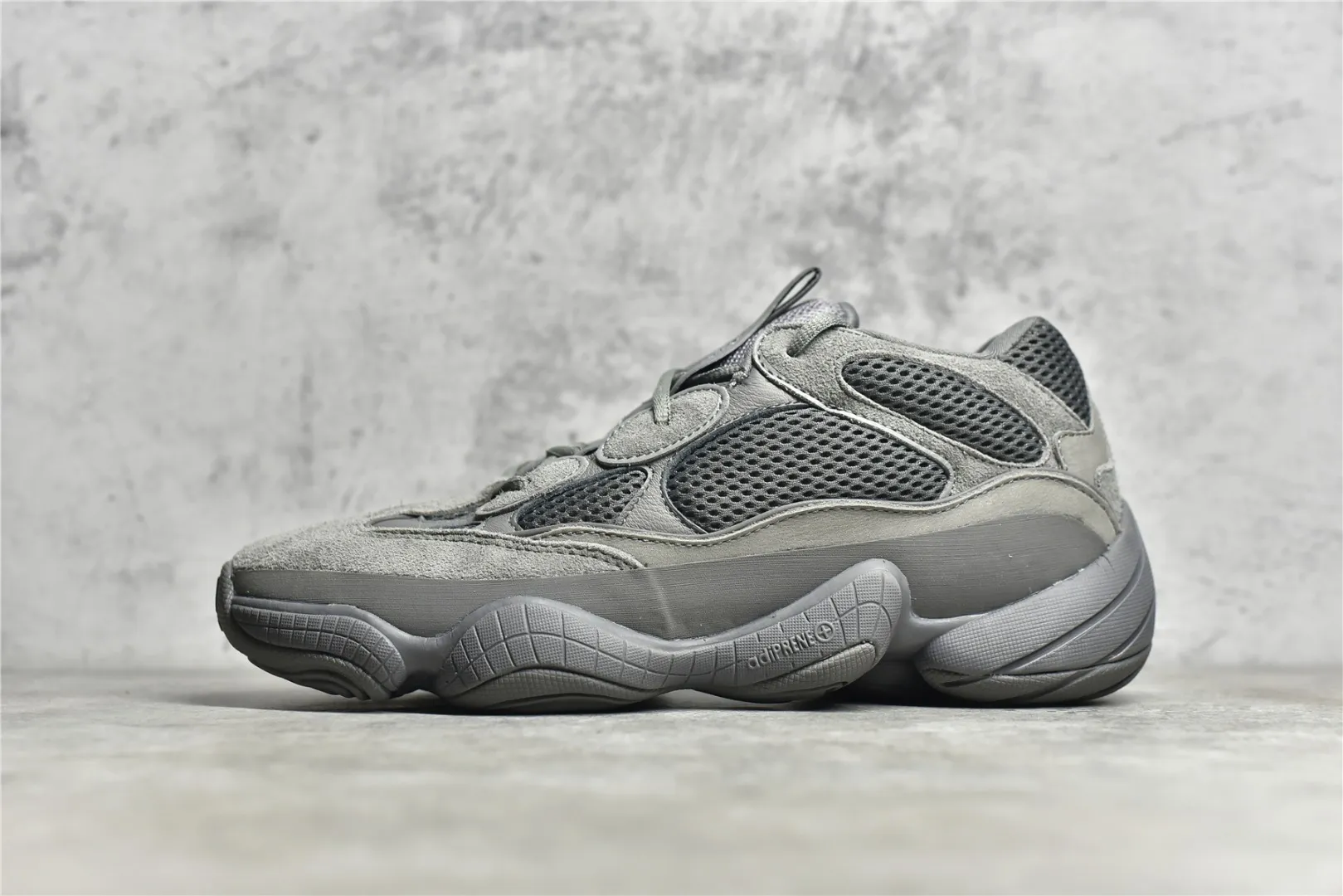 #大廠出品 Ad Originals Yeezy 500 "Granite" 大地之子 萬邦原廠翻毛 甩紋牛皮 內置adiPRENE+減震科技 原標測寫 內外標 吊牌芯片卡 鞋盒雙層外標 尺碼：36 36.5 37 38 38.5 39 40 40.5 41 42 42.5 43 44 44.5 45 46.5 47 48