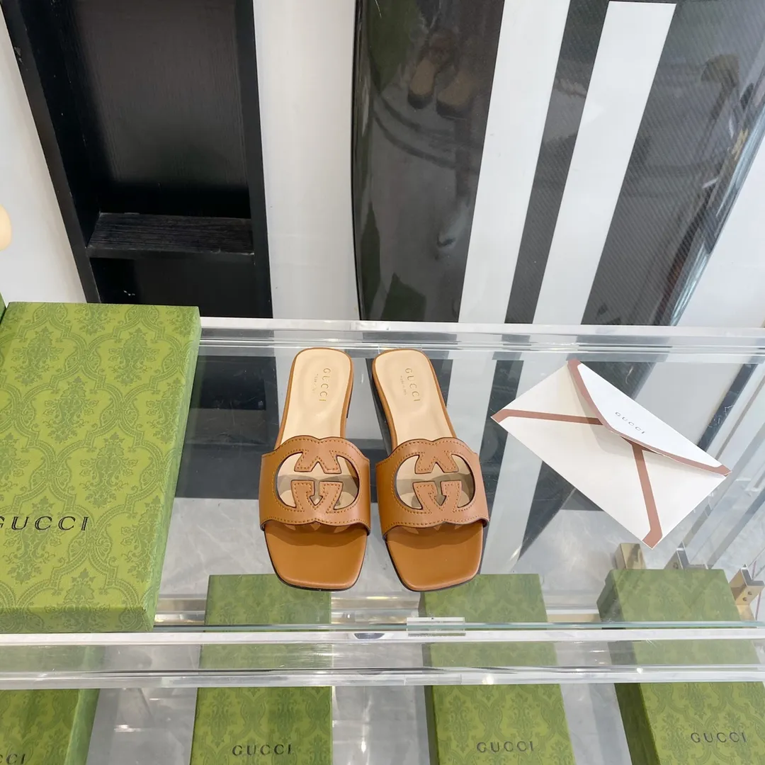 🌟Gucci 22ss 🆕🆕新款縷空雙G女士平底夏季拖鞋yp一比一還原，所有細節 材質 舒適度 全部跟原版一樣了 復刻度98%。