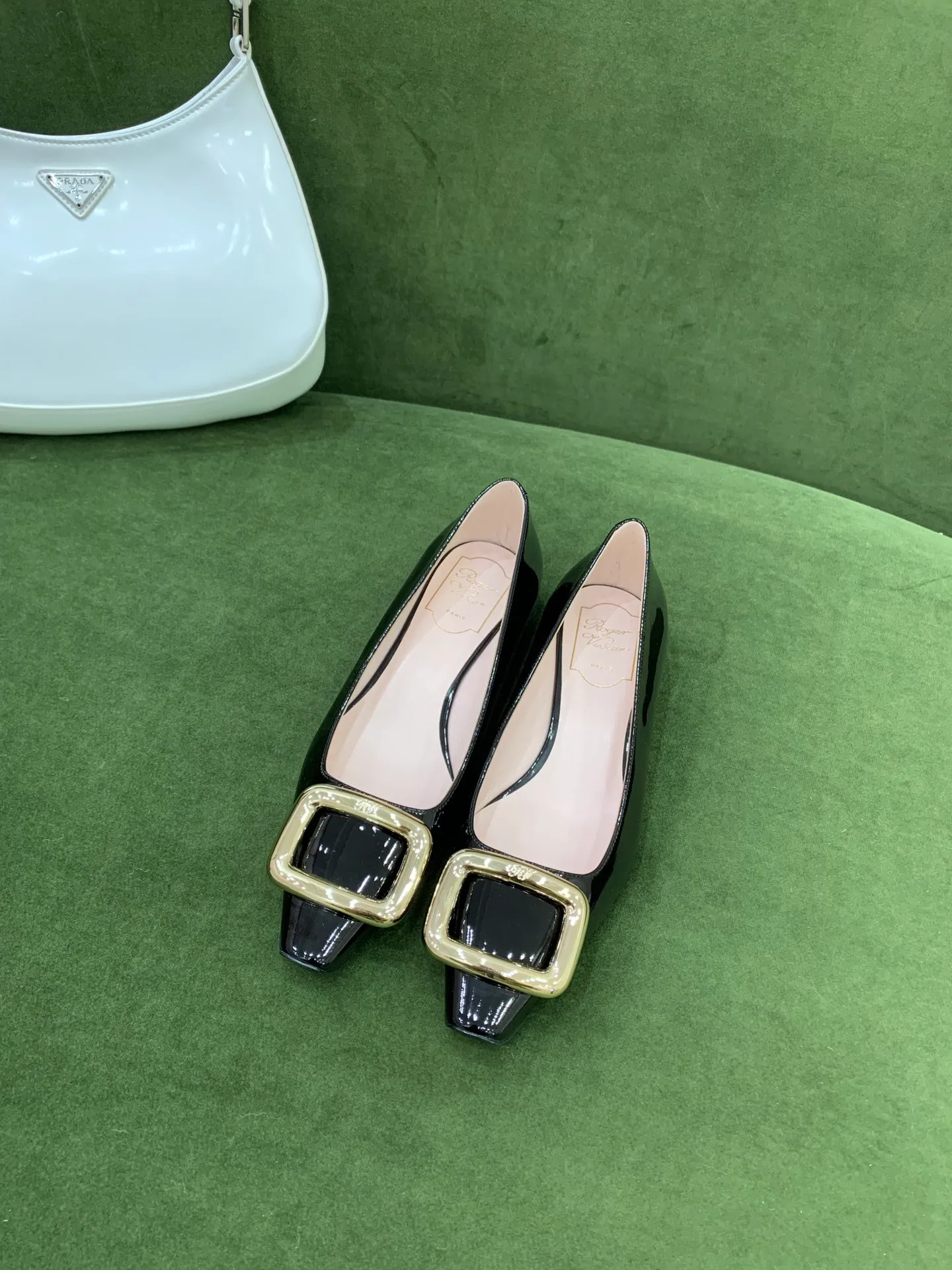 👠 Roger Vivie*新款choc系列方扣平底鞋 原版購入 頂級品質！ 