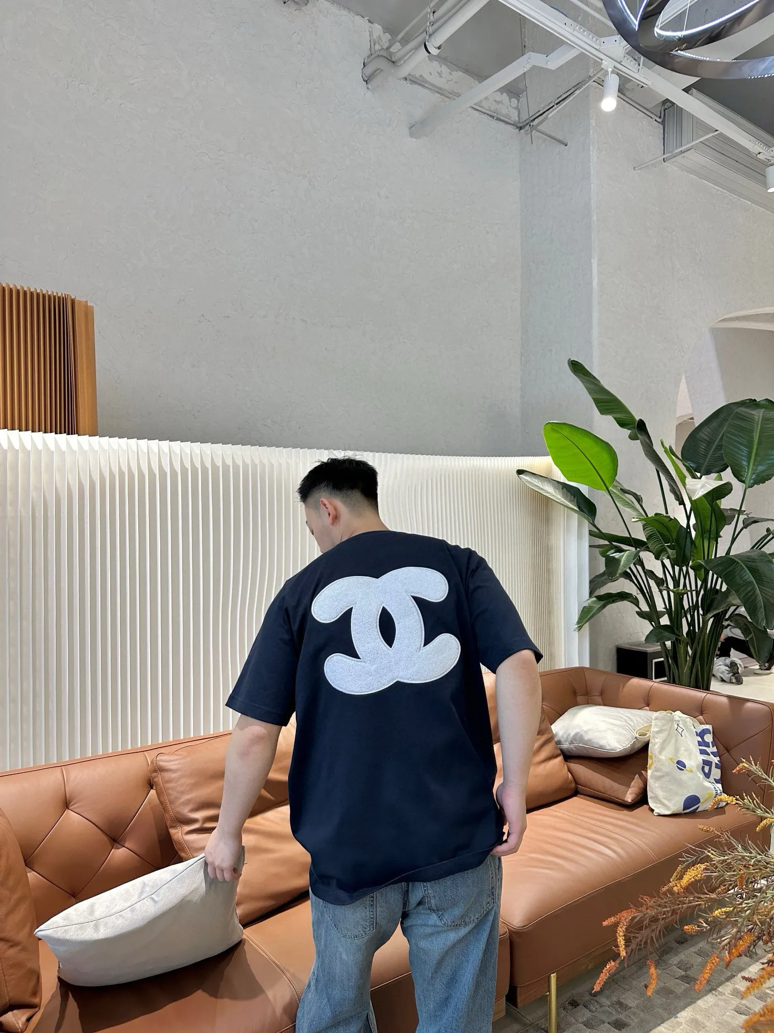Chanel /香奈兒 大雙CC植絨徽標情侶款短袖T卹 香奶奶家的經典大CC標識 高能實穿款的短袖TEE,25春夏限定係列!