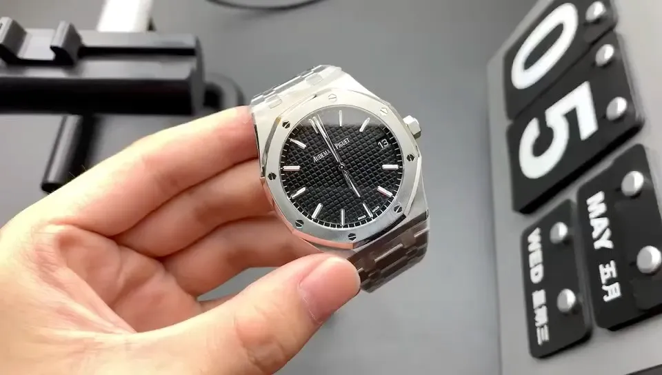 AP 型號15500黑