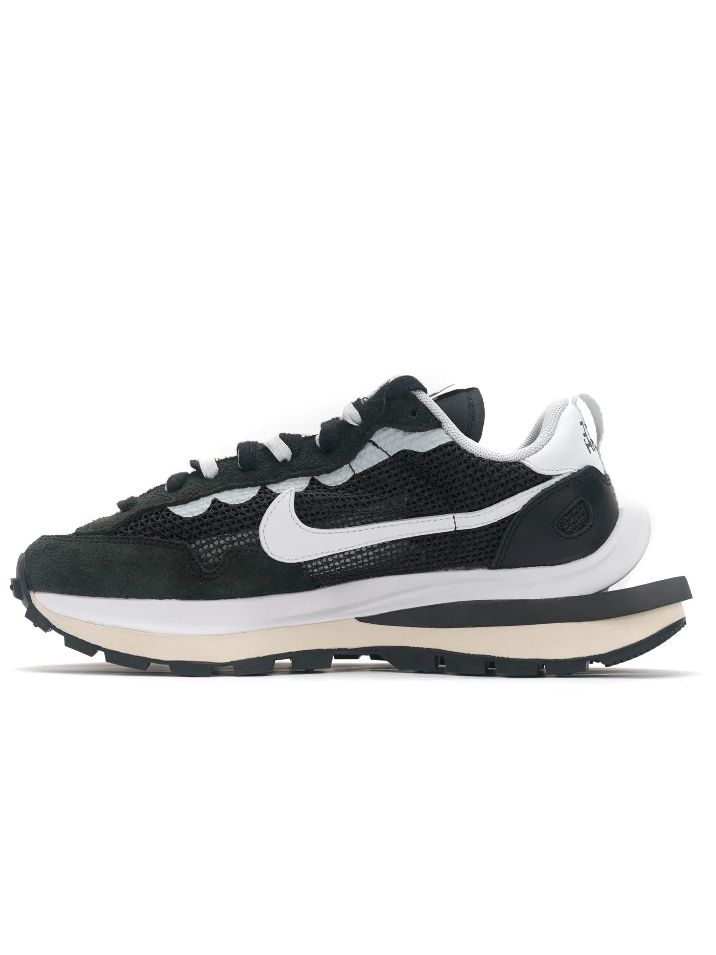 Sacai x Nike Vaporwaffle “Black and White” 黑白貨號 CV1363-001碼數 36 36.5 37.5 38 38.5 39 40 40.5 41 42 42.5 43 44 44.5 45 46