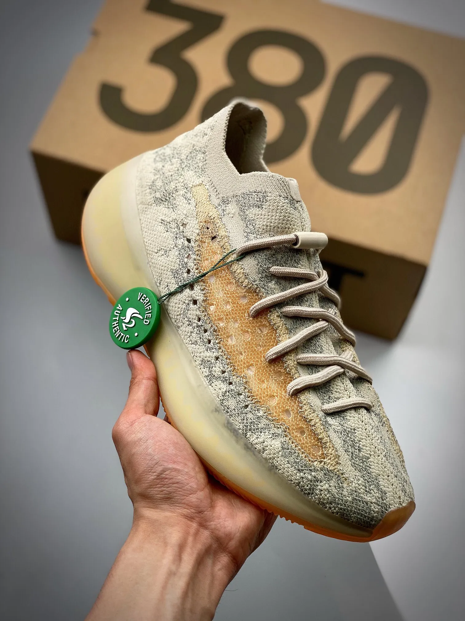 YEEZY Boost 380 "Yecoraite"蜜桃粉S2純原生產線 給你最穩妥的FK體驗原廠原材採用率極高 真正裸鞋級產物#全新原廠BASF大底 梅花壓印清晰、顆粒感飽滿、立體清晰 當前僅此一家‼