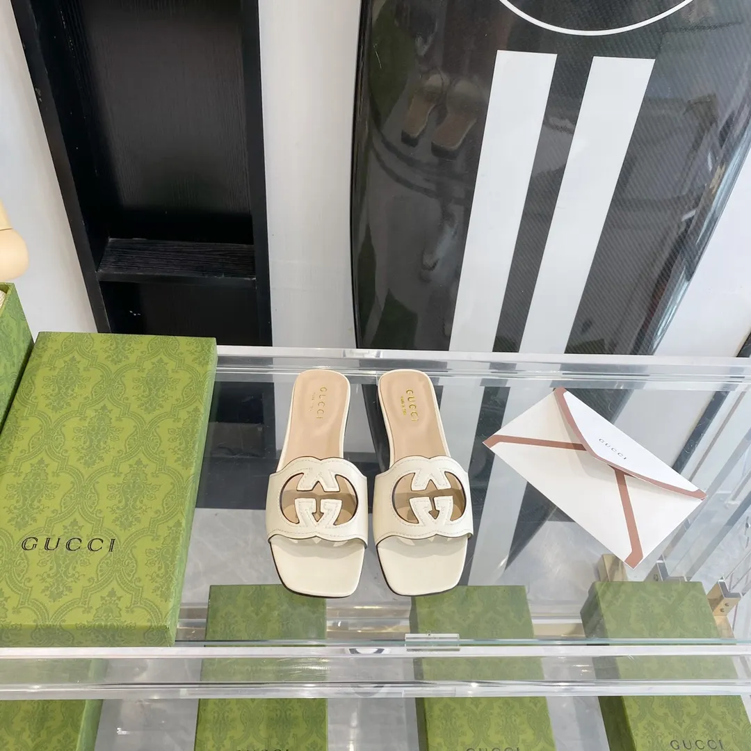 🌟Gucci 22ss 🆕🆕新款縷空雙G女士平底夏季拖鞋yp一比一還原，所有細節 材質 舒適度 全部跟原版一樣了 復刻度98%。