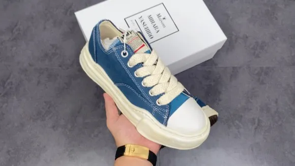 高清視頻鑑賞👏🏿#日本概念時裝設計師･三原康裕品牌MMY/Maison MIHARA YASUHIRO Original Sole Cut Canvas Sneaker Low All Star頭蓋版變形溶解雪糕底低幫休閒百搭帆佈板鞋“帆布牛仔深藍氧化白”