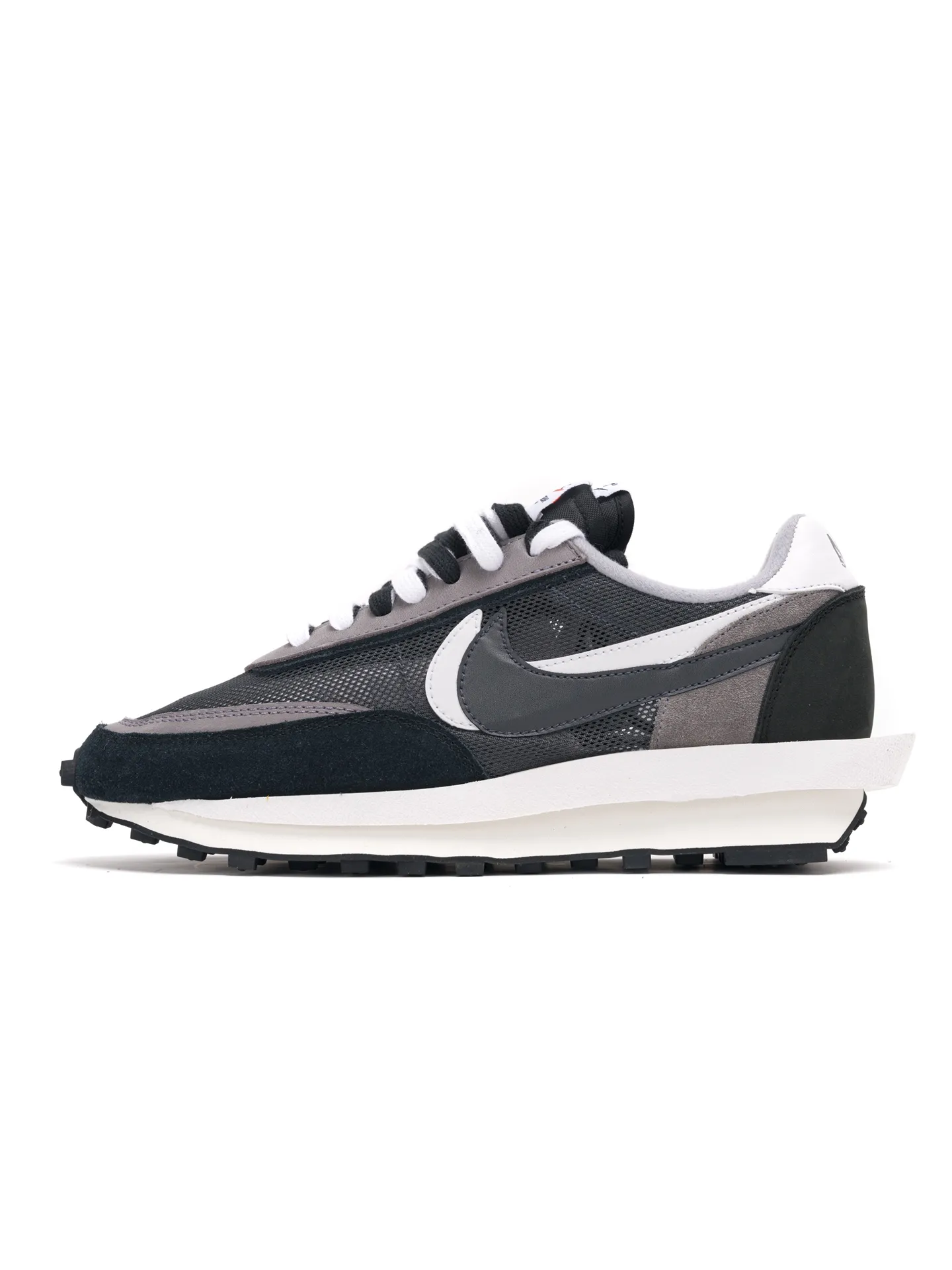 Sacai x Nike LDV Waffle 解構 黑白貨號 BV0073-001碼數 36 36.5 37.5 38 38.5 39 40 40.5 41 42 42.5 43 44 44.5 45 46