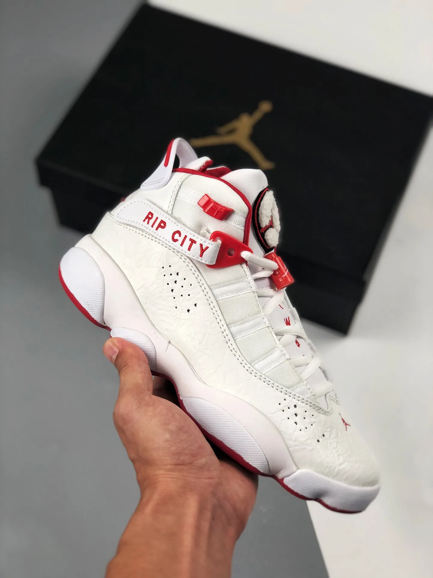 🔹YB 🔑55639YB代購專供 平台私下指定訂單Air Jordan 6 RIngs PJ tucker AJ 六冠王 經典白紅 荔枝紋頭層皮貨號322992-1YB3Size:36 36.5 37.5 38 38.5 39 4YB 4YB.5 41 42 42.5 43 44 44.5 45