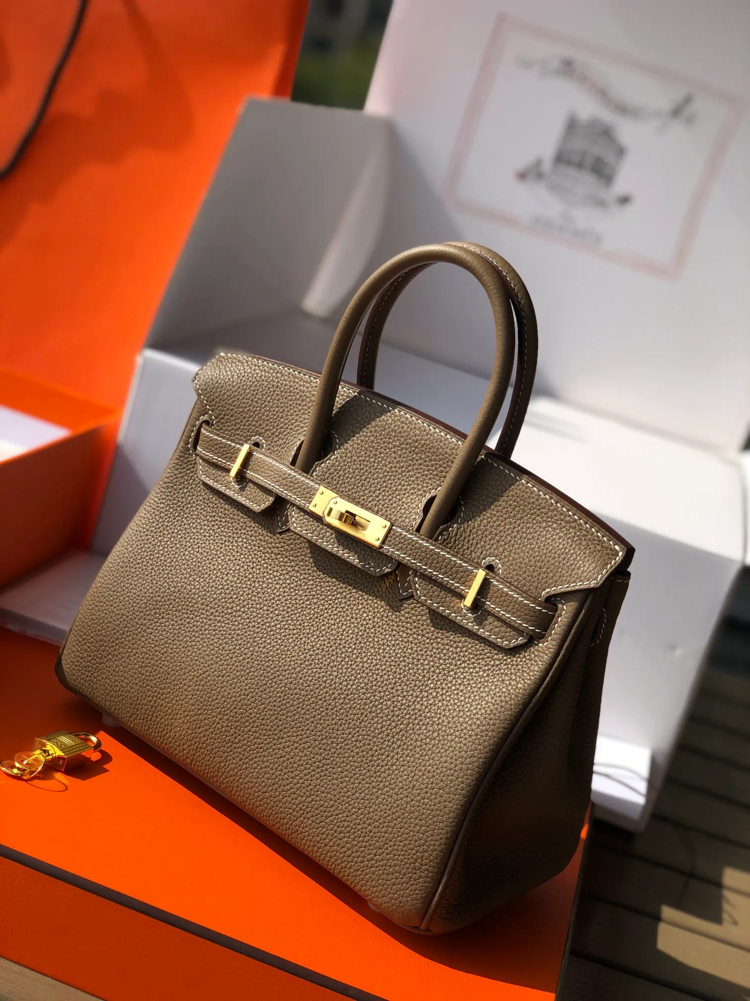 尺寸:25×20×13cm(151800898)大象灰❗️HERMES海外渠道特供訂單❗️Birkin——愛馬仕最出名的包包!