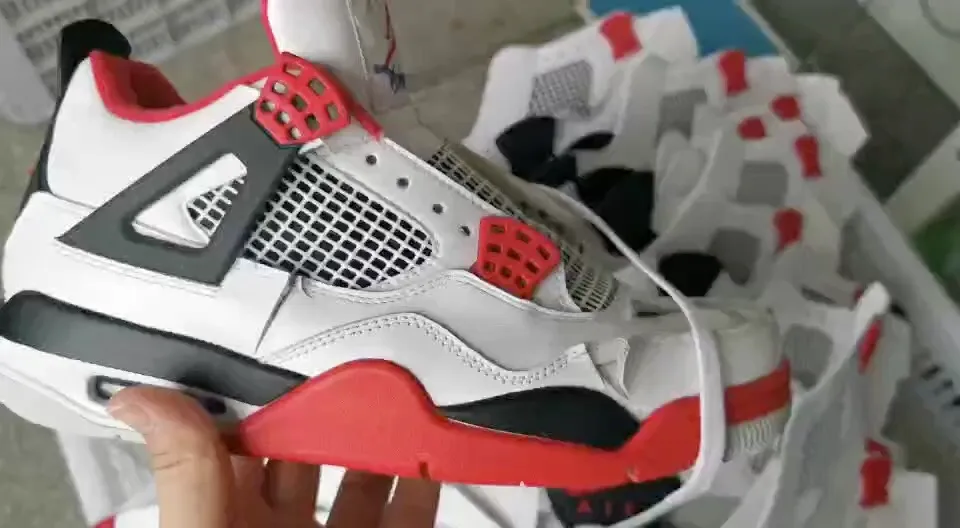 原廠指令訂單 裁片素材Air Jordan 4 “Fire Red”火焰紅