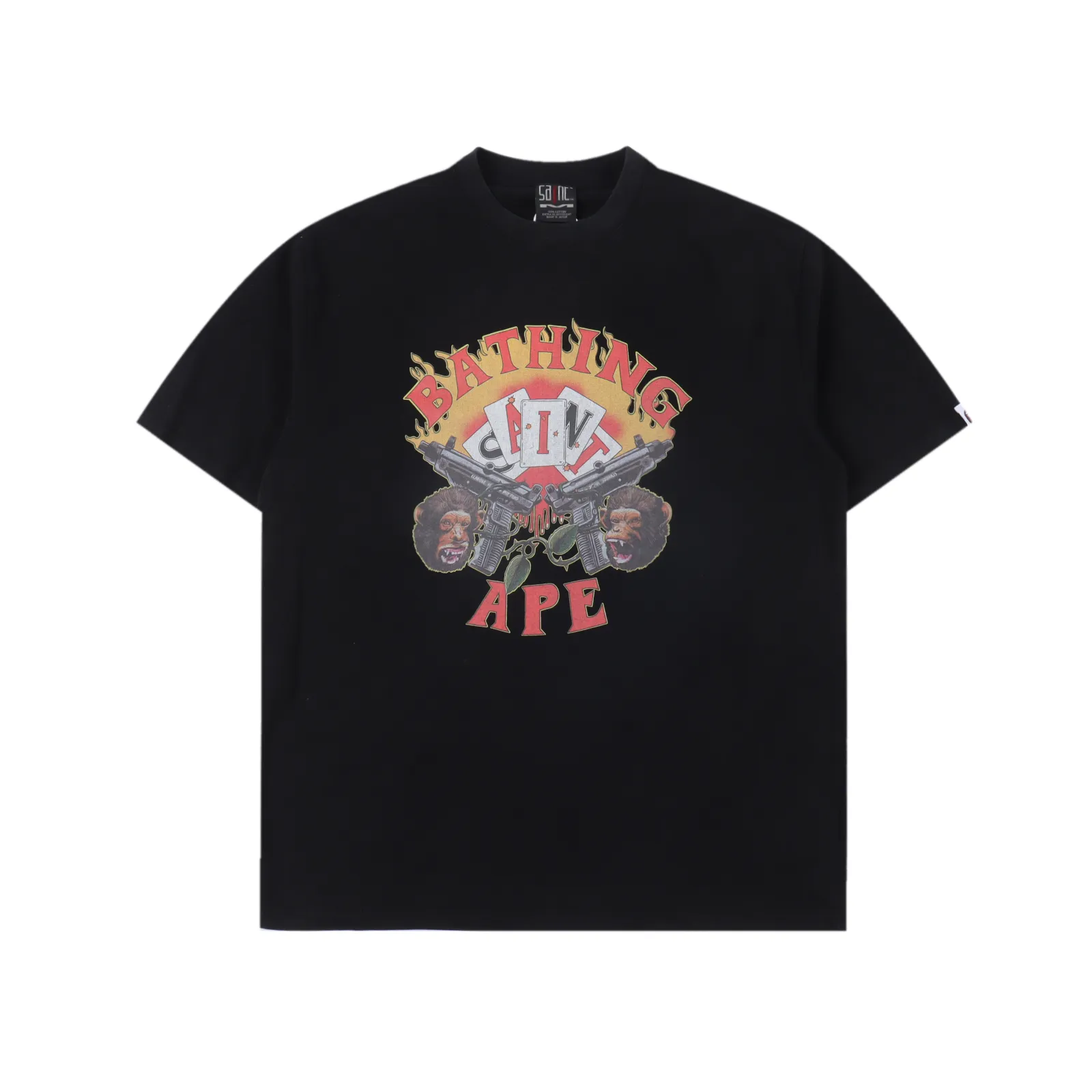 BAPE 猿人X SAINT MICHACL CLUB 聯名款短袖T卹                重工 噴馬溜+炒洗做舊工藝 +白墨直噴印花採用精密雙紗純棉280克面料 手感順滑舒適 手感舒適輪廓硬挺。                
