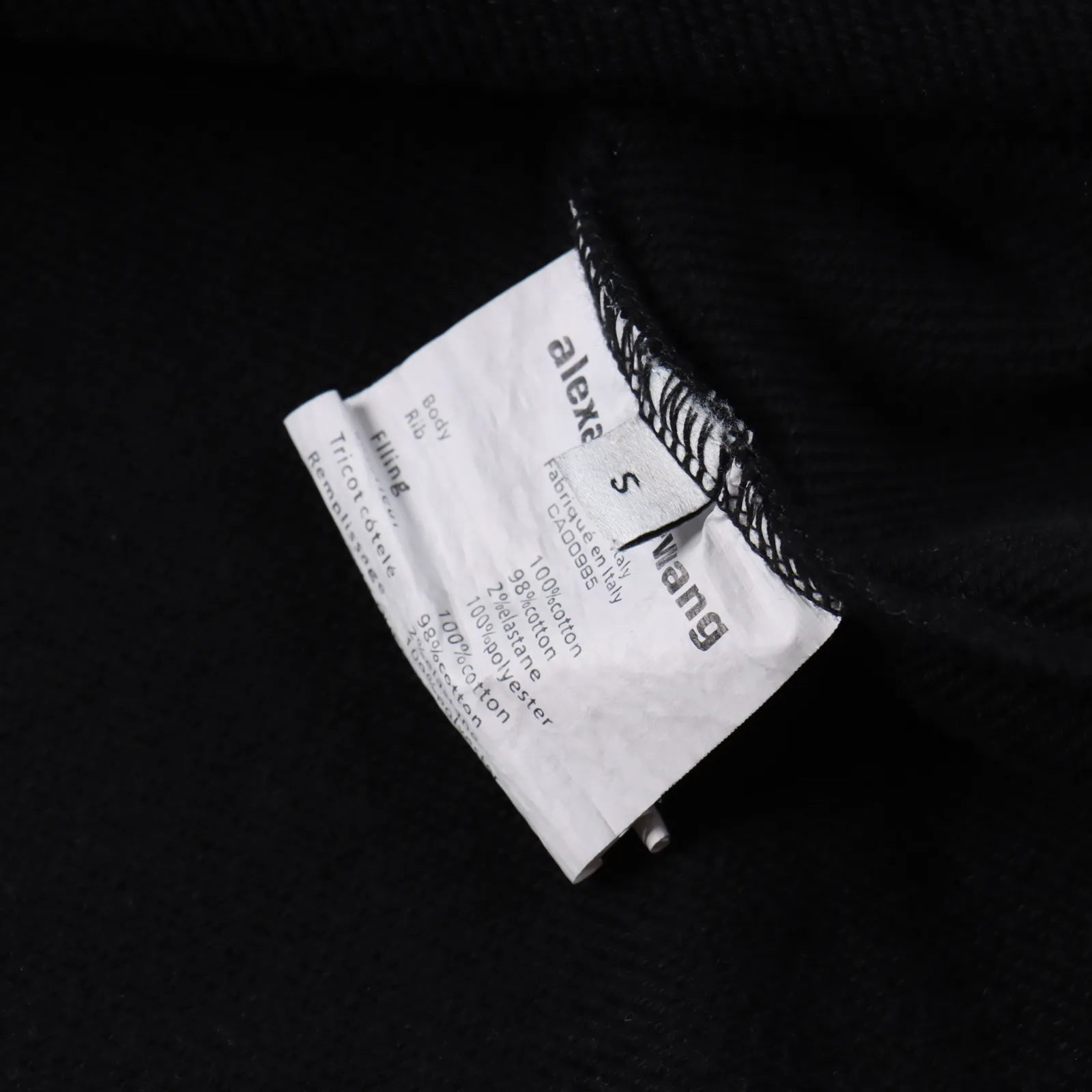 Alexander Wang/大王 漸變水洗凹凸字母圓領衛衣                定制高克重 針織棉面料精心製作，手感特別的紮實，質感拉滿，鬆軟細膩上身舒適，優越的吸濕排汗性能，不悶熱！