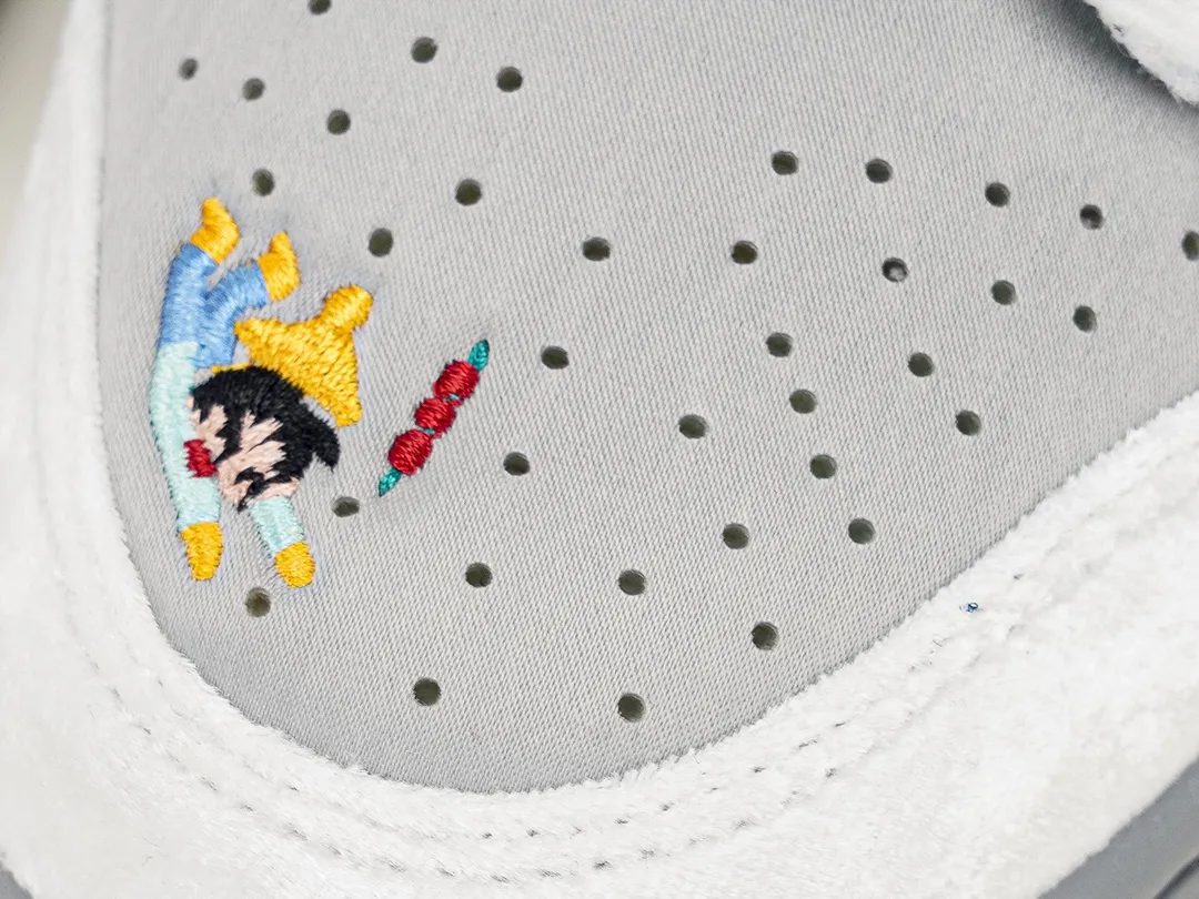 Nike Dunk Low “Ice ”復古休閒板鞋  銀白 冬季仙境 冰雪節 北京 貨號 DO2326-001碼數 36 36.5 37.5 38 38.5 39 40 40.5 41 42 42.5 43 44 44.5 45 46