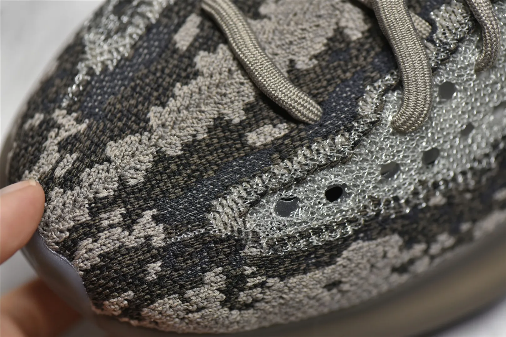 細節鑑定最具性價比 Yeezy 380 Boost 椰子380