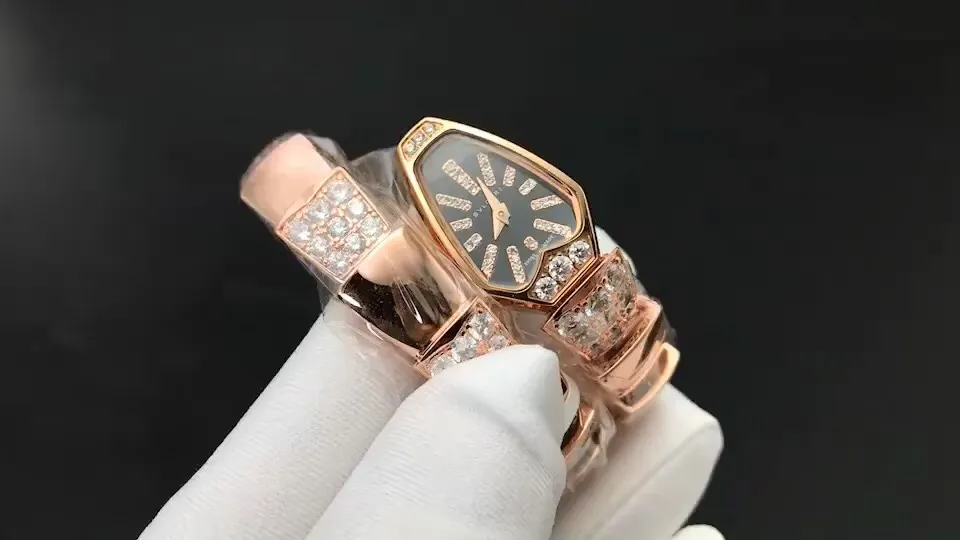 🆚AN Factory最新力作 市場最高版本 新品上市 BVLGARI·寶 格麗 ™️SERPENTI系列 101787SPW26WGD1GD1.1T1⃣️搭載進口瑞士石英機芯！