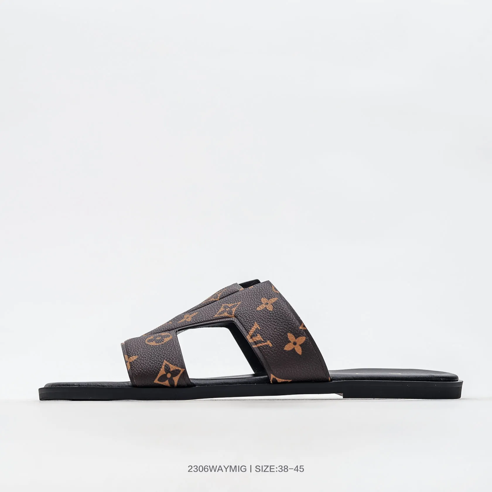 🌈路易威登 Louis Vuitton LV 夏季新款休閒拖鞋 最高限定 超軟踩屎感 明星同款 網紅博主推薦 原版開模 代購版本 原版3D打印老花 環保膠水 原版私膜 橡膠大底碼數:38 39 40 41 42 43 44 45編號:2306WAYMIG330WWP