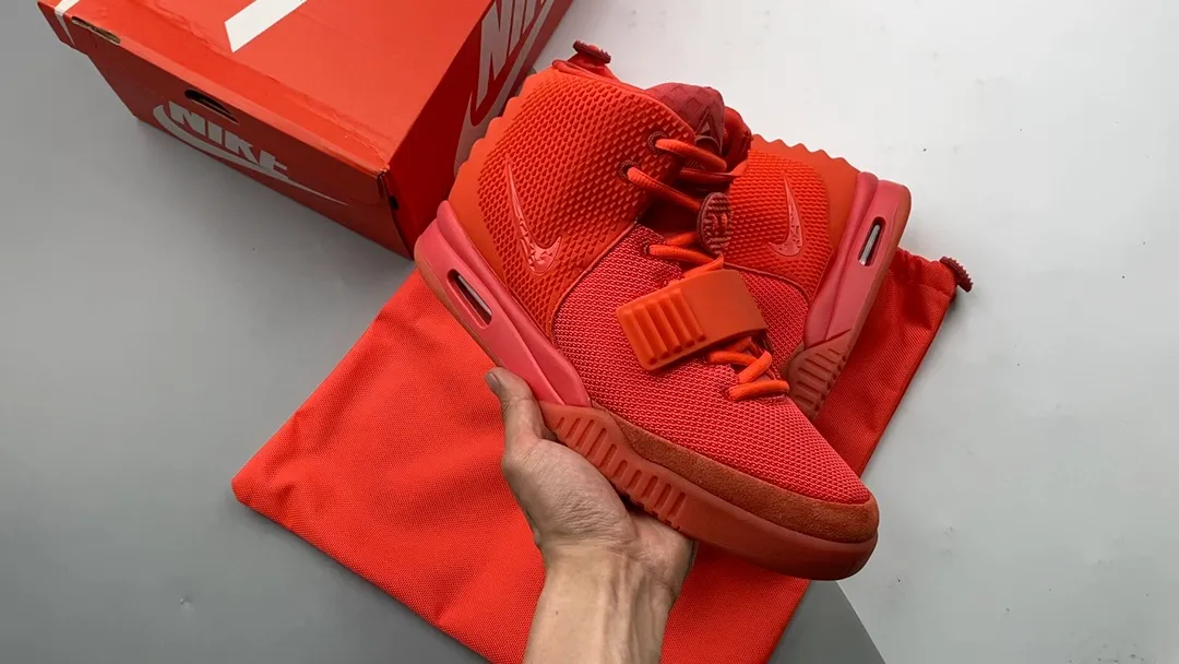 NK YEEYZ Ⅱ "Red October" 大紅椰子 時隔兩年 最強YEEZY強勢回歸⚠️