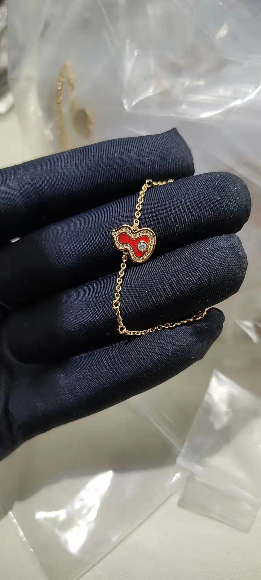 𝐐𝐞𝐞𝐥𝐢𝐧（麒麟）𝐖𝐮𝐥𝐮紅玉髓單鑽手​​鍊❤️新款現貨發售‼ 