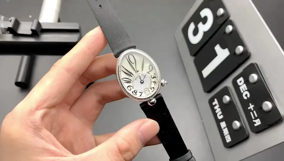 ZF 那不勒斯皇后