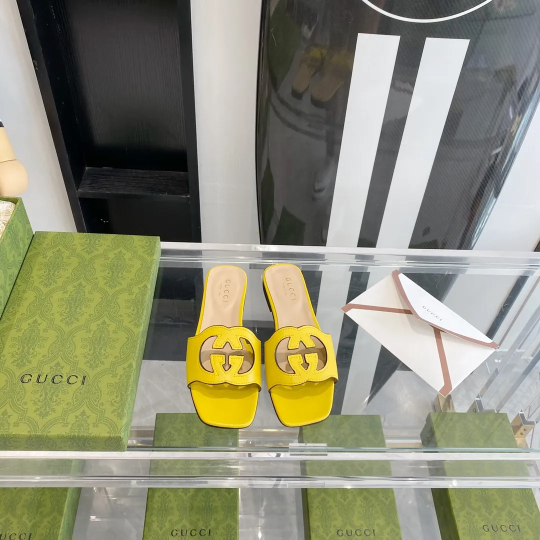 🌟Gucci 22ss 🆕🆕新款縷空雙G女士平底夏季拖鞋yp一比一還原，所有細節 材質 舒適度 全部跟原版一樣了 復刻度98%。