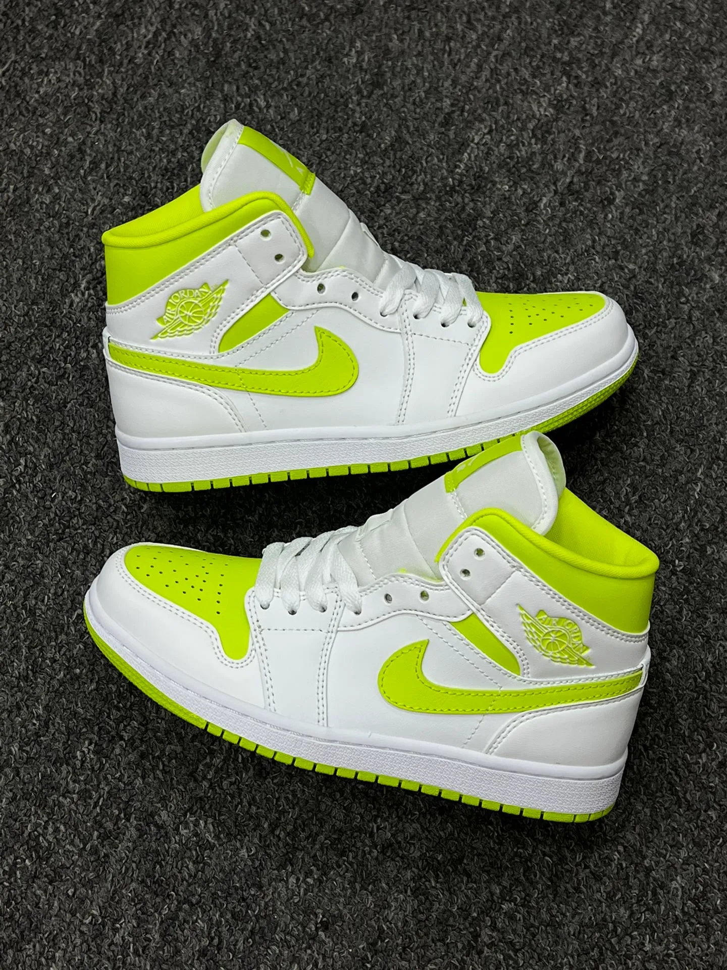 過驗版  Air Jordan 1 Mid 白綠市售最強中幫 天花板品質！