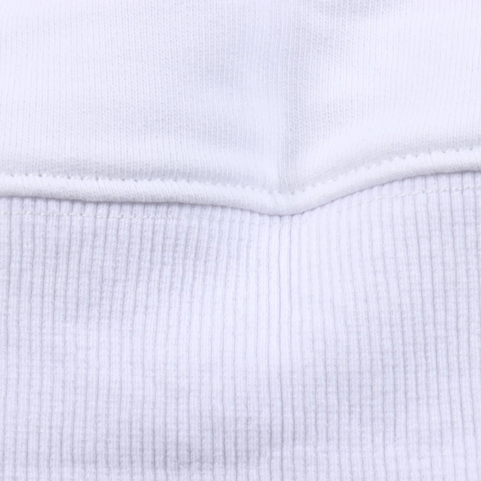 Maison Margiela 馬吉拉 後背數字膠條印花衛衣                馬吉拉後背數字膠條印花衛衣 2023秋冬新款時尚高品質圓領衛衣，定制定染高克重原版面料，420g純棉毛圈面料，1-1工藝製作，寬oversize版型，歐版大版型，完美細節 上身效果非常好。