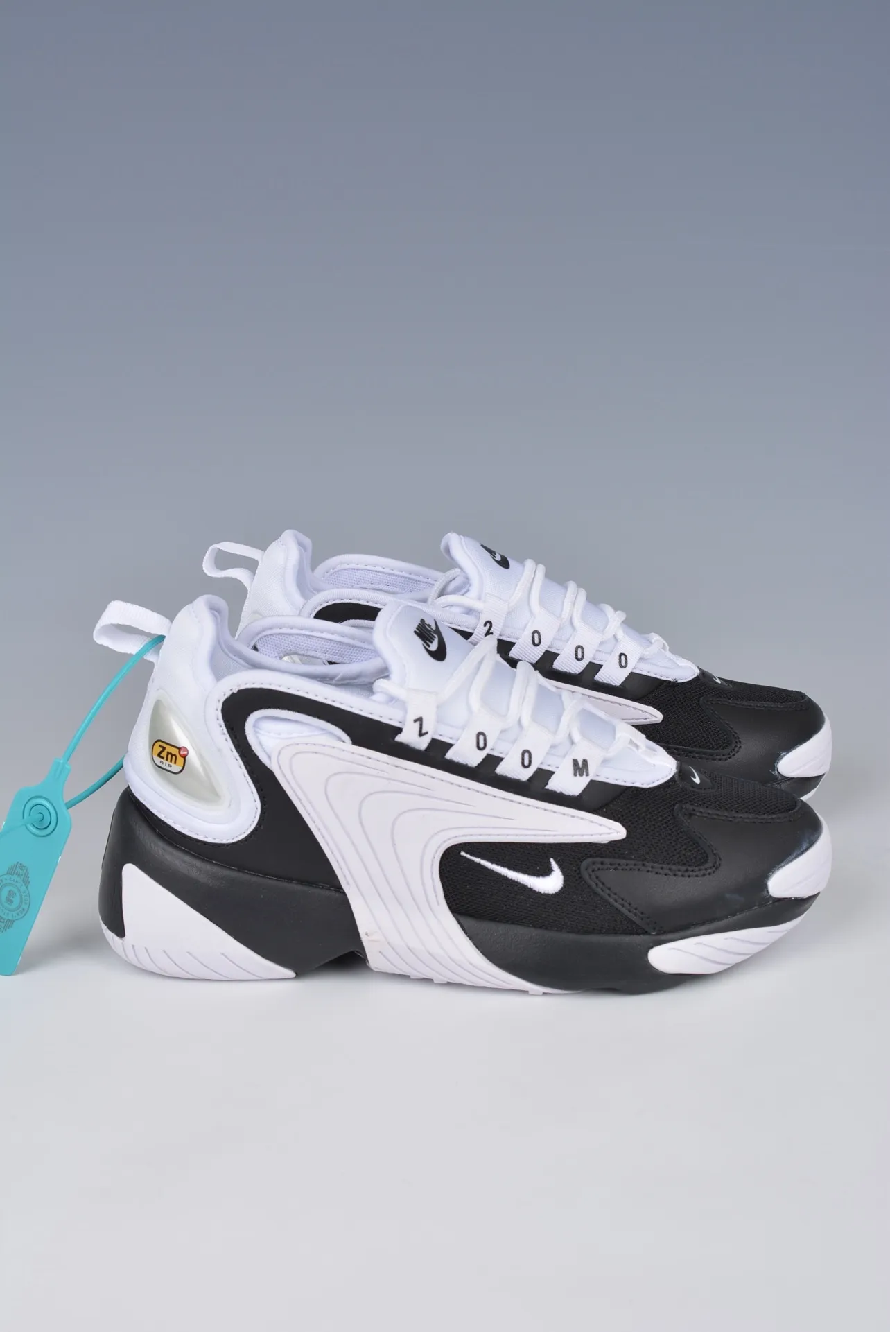 🌈Nike Zoom 2K Sneaker Zoom 2000復古百搭老爹慢跑鞋 市面唯一純原版本👏細節完美匹配原版 可區分任意低價版官方貨號:AO0269FTSize:36 36.5 37.5 38 38.5 39 40 40.5 41 42 42.5 43 44 44.5 45!220406XUR330WWP