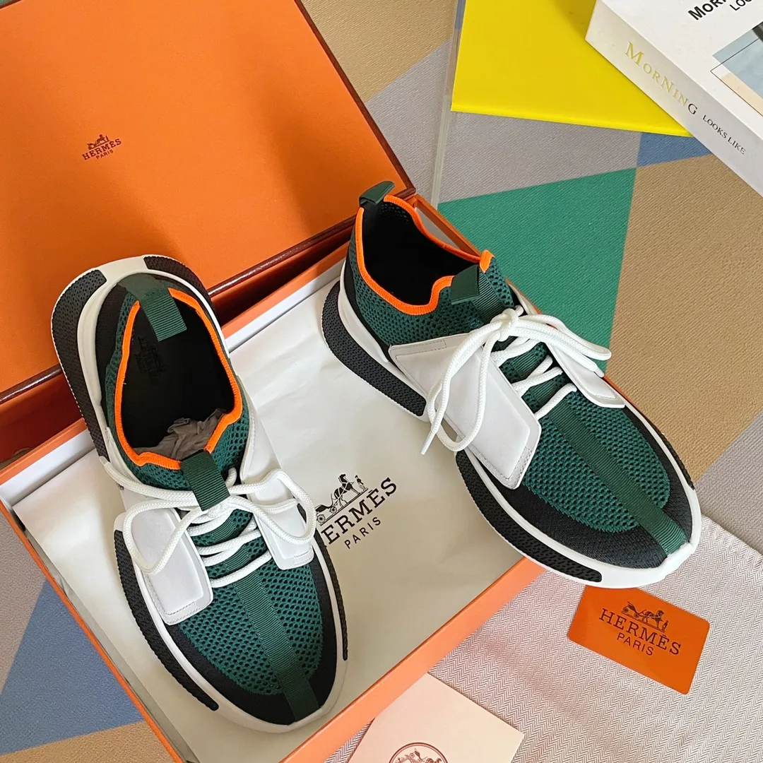 頂級版本：Hermes愛馬仕Drift Sneaker飛織襪子運動鞋原版購入開發 做貨 H家男士經典系列 科技飛織面料搭配牛皮 襪子運動鞋 休閒之履運動老爹鞋結合高科技飛織與牛皮，側面H家專屬鈕扣裝飾 大底滿滿H斜體設計和鮮豔色彩展現活力，延續品牌設計靈感。