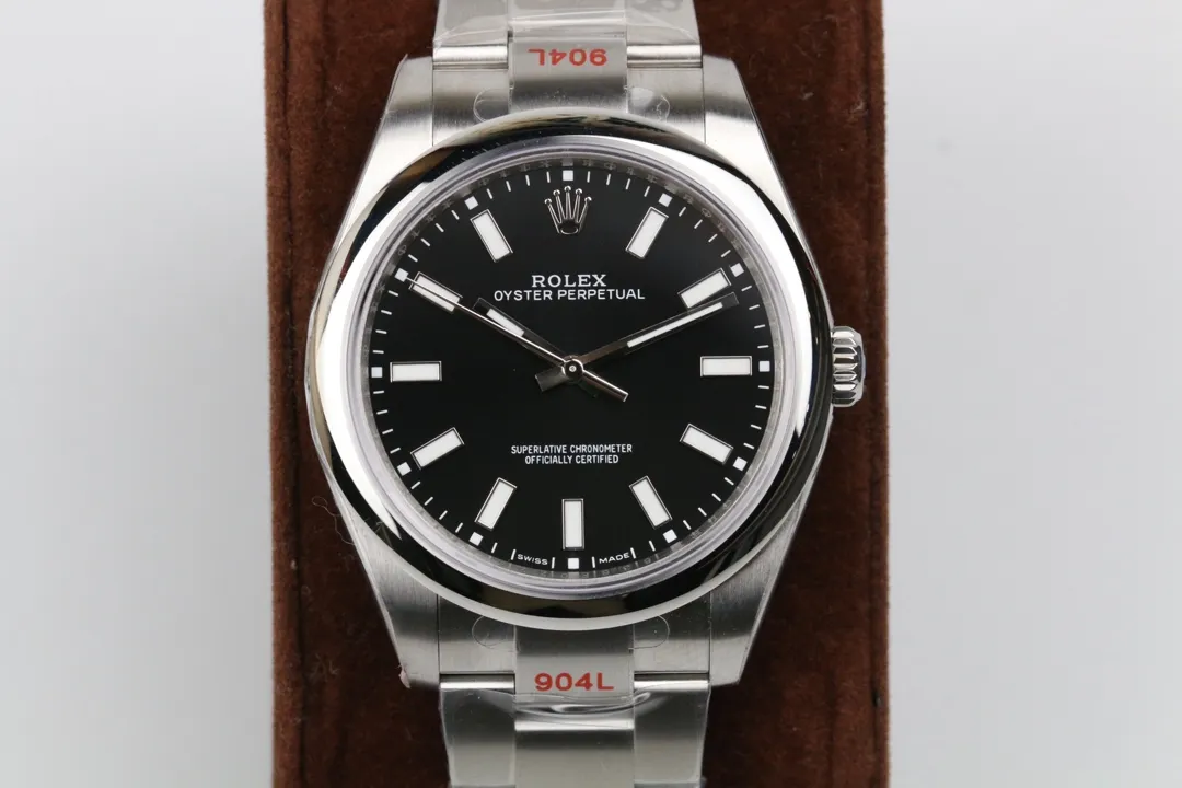 蠔式恆動2-黑色表面39mm