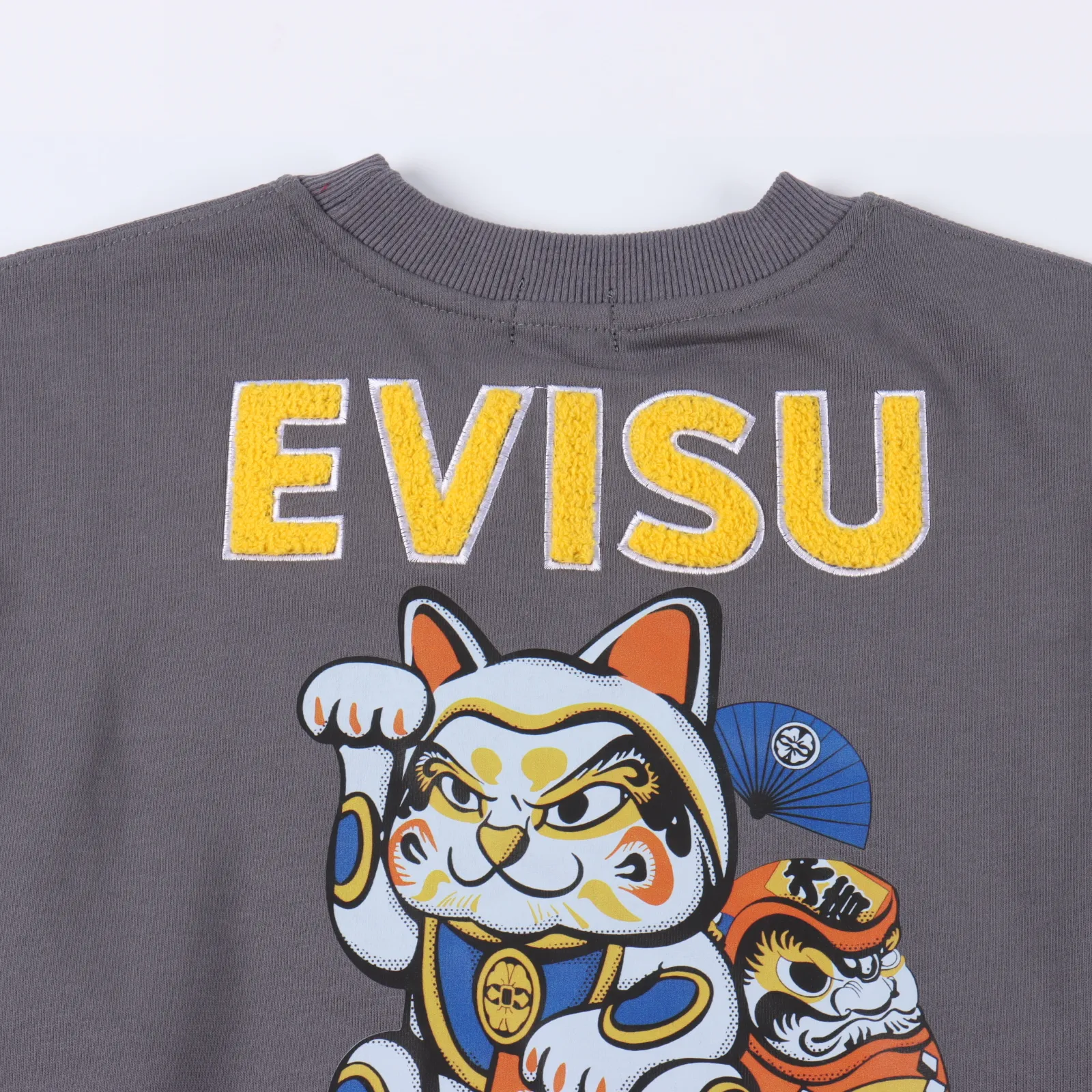 Evisu  福神 招財貓與達摩印花衛衣                EVISU以獨特方式展示商標，風格別樹一幟便服作品辨認度高。