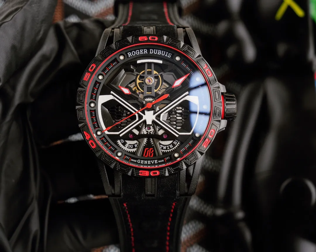 🎩羅傑杜彼 ROGER DUBUIS (豪爵)Excalibur 王者係列 自動上鍊機芯,錶殼:46毫米 , Sapphire crystal Carbon 鈦合金 黑色DLC 塗層鈦合金,鐫刻日內瓦印記。