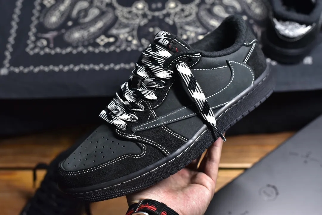 ▪️實拍鑑賞NK Air Jordan 1 x Travis Scott 聯名 黑武士 倒鉤低幫