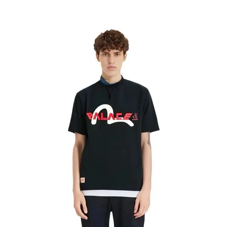 Evisu x palace 福神聯名字母短袖                 強強聯手  短袖前幅採用evisu與palace合作款logo  圖案中帶有palacelogo 時尚感十足                size： s-xxl                編碼：XLA072121