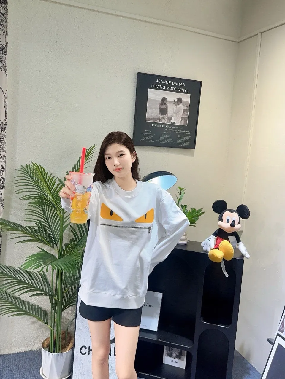 Fendi /芬迪 24Fw 小怪獸膠皮眼睛拉鍊圓領衛衣                FD家族人氣單品，代表性十足，規格感十足的精品。