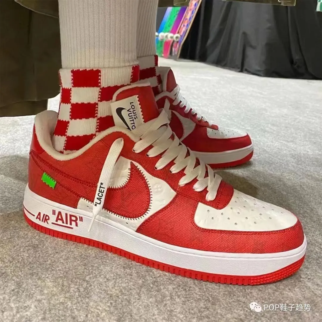 路易威登Louis Vuitton x NK Air Force 聯名款 空軍一號低幫休閒運動板鞋,皮箱不強製配備‼
