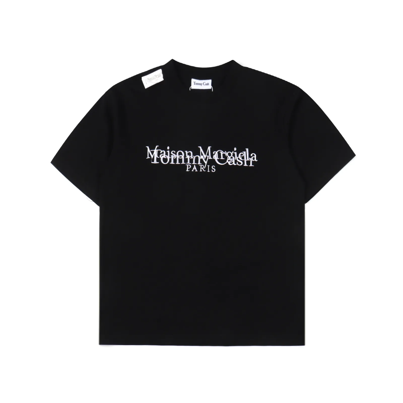 Maison Margiela x Tommy Cash 馬吉拉刺繡破洞短袖T卹                面料採用40S/210G緊密雙紗單面 日本百靈達刺繡一共2W2K針 區別市面看圖版本 區別市面看圖做貨版本 我家出品絕對放心                尺碼：XS-L                編碼；XLB052941