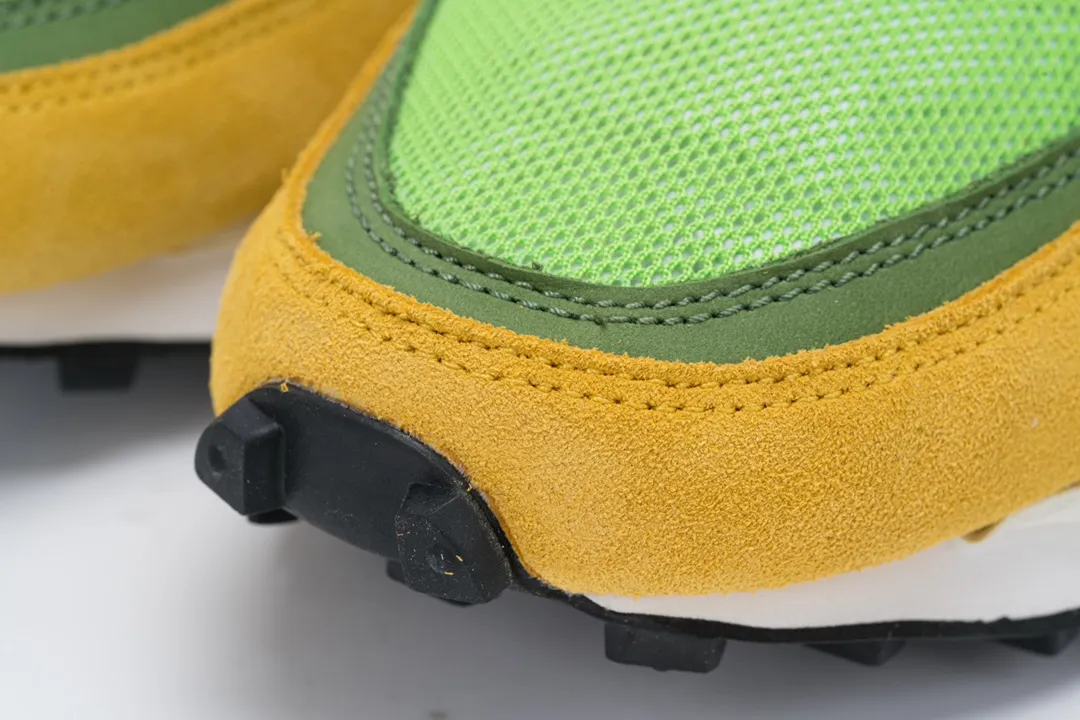 Sacai x Nike LDV Waffle 解構 貨號 BV0073-300尺碼 36 36.5 37.5 38 38.5 39 40 40.5 41 42 42.5 43 44 44.5 45 46