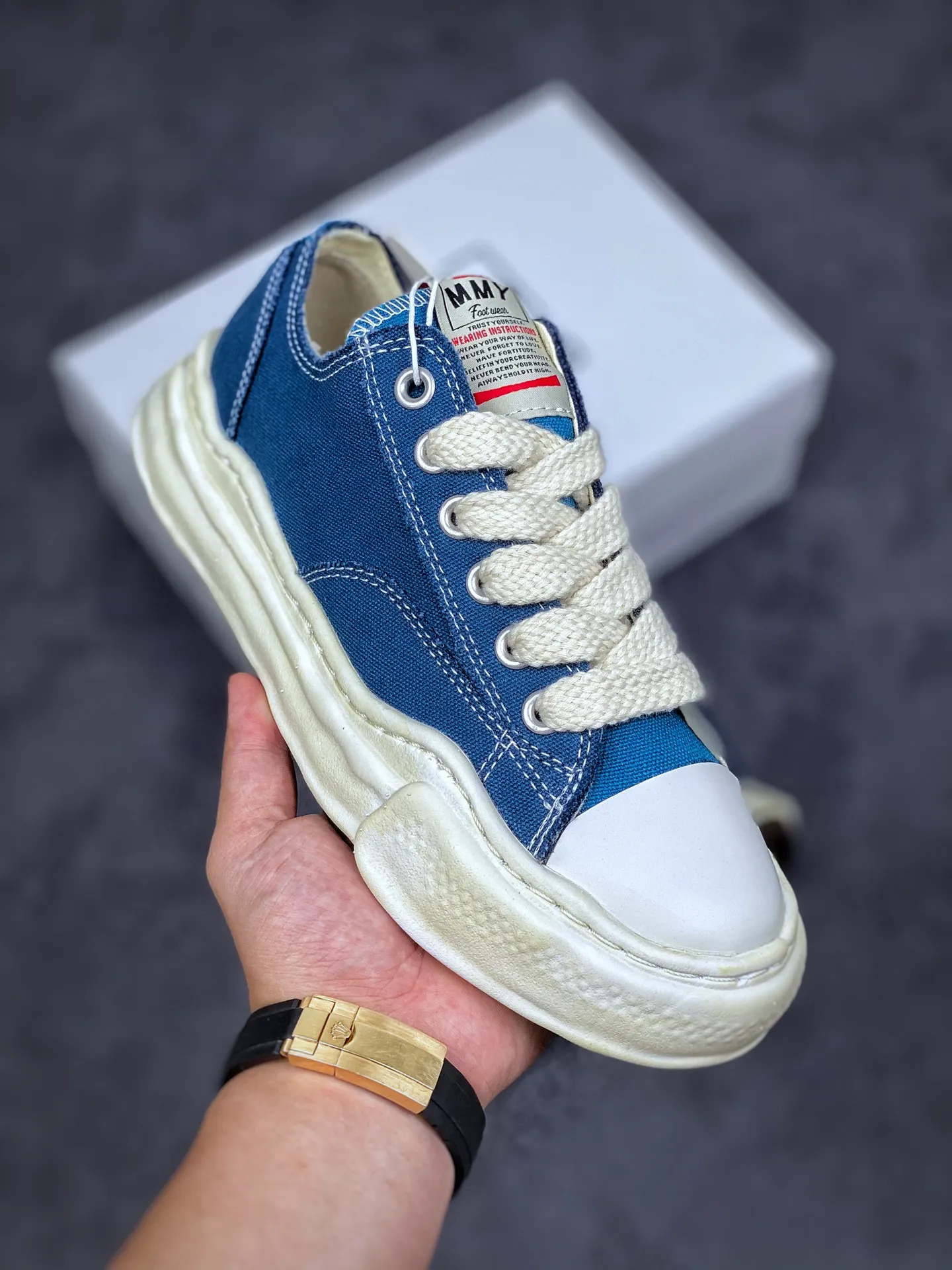 日本概念時裝設計師･三原康裕品牌MMY/Maison MIHARA YASUHIRO Original Sole Cut Canvas Sneaker Low All Star頭蓋版變形溶解雪糕底低幫休閒百搭帆佈板鞋“帆布牛仔深藍氧化白”#全新開發雙模一次發泡點位氣孔EVA中底#底部嵌入組合RB橡膠耐磨大底#採用12蠱司厚實舒適帆布面料材質#正確織麥及包裝盒#清晰後跟LOGO#掛鍍雙層眼扣不生鏽不掉漆#🆚區別市面普通版本‼ 