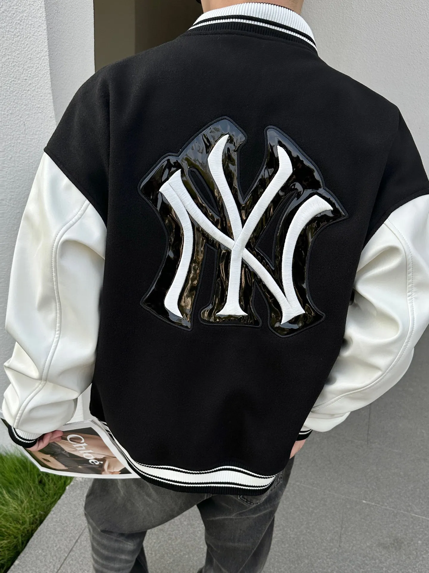MLB  刺繡LOGO拼接棒球服外套                渠道精品 潮男潮女ZUI愛的棒球服夾克，市場各級版本都有(細節你們一定要對比)，最牛X的實力品控 生產研究棒球服7個年頭 細節精緻。