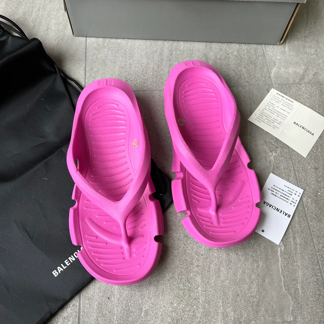 頂級#Balenciaga夾腳拖鞋 巴黎世家 Logo Pool Sides 夏季時裝週拖鞋 原鞋購入開發 全套包裝 官*正確版原*級 原*一致版型。