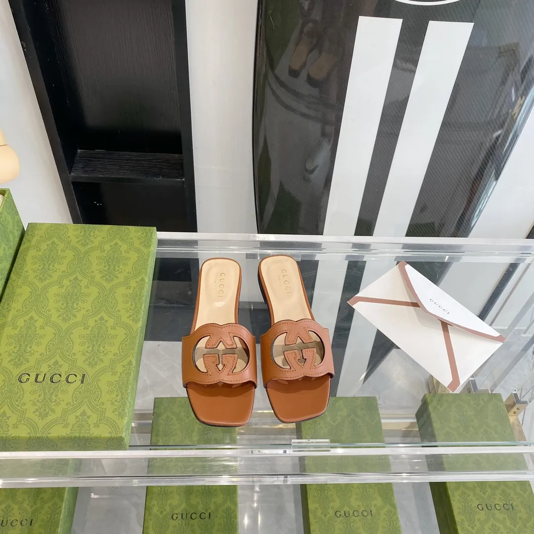 🌟Gucci 22ss 🆕🆕新款縷空雙G女士平底夏季拖鞋yp一比一還原，所有細節 材質 舒適度 全部跟原版一樣了 復刻度98%。