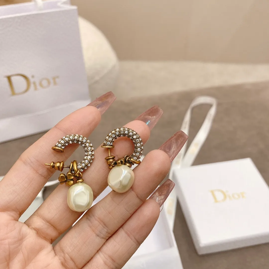 【高版品質·配套包裝】𝐃𝐈𝐎𝐑' 🐝細閃滿鑽圓圈珍珠耳環✔️復古金屬五金濃郁的正品質感✔️ 優質黃銅 進口施華洛魅影晶鑽✔️ 代購級別手工工藝 原版私模刻標齊全/𝟗𝟐𝟓銀針