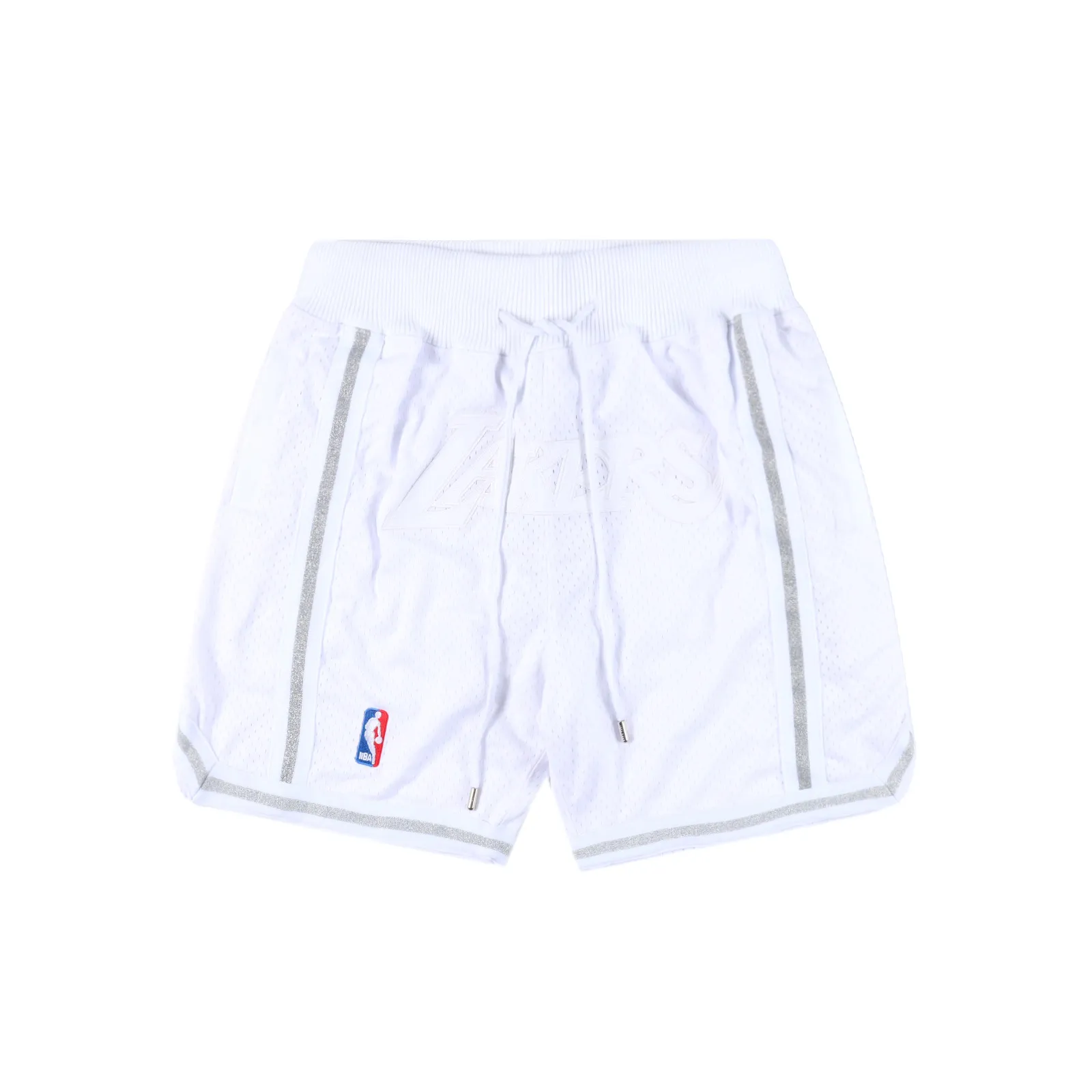 Just Don / NBA 聯名湖人籃球短褲五分褲                由Don C所主理的街頭品牌Just Don，Just Don 的主理人是 Kanye West 的 DJ所創立的高端街頭品牌 他的複古短褲一直是很多小伙伴的喜愛 詹姆斯上身後 就引起了很大的轟動 面料工藝：定織足足的240g網眼面料 整條褲子重量達到1.5斤左右，只有達到這個重量才能有鬆垮的下垂感，不僅僅是克重這麼簡單，網眼形狀為刀割細線狀。