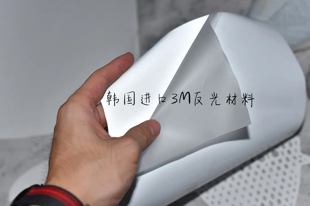 🔻進口反光材料Yeezy 350V2 Cloud white 新冰藍/泛藍限定 滿天星