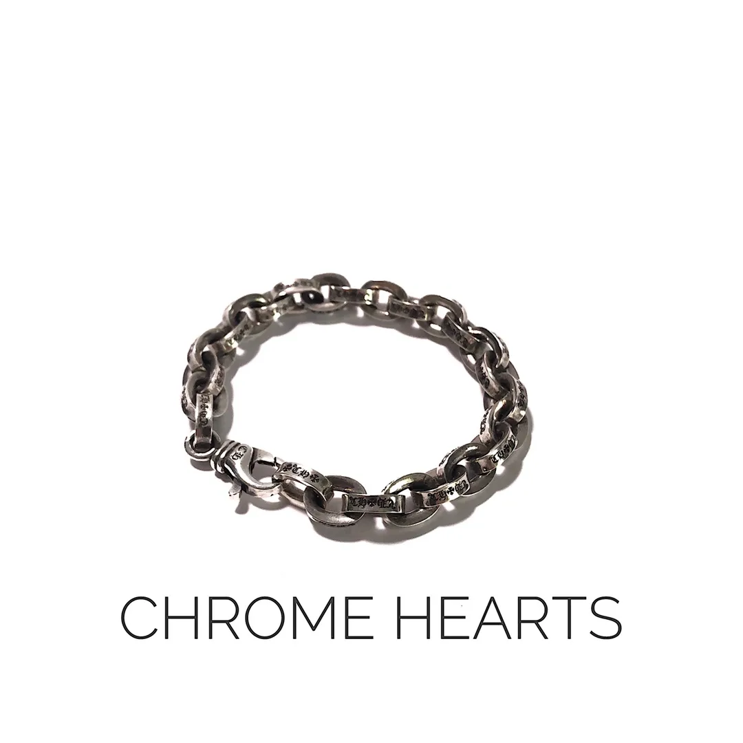 Chrome hearts克羅心粗款paperchain手鍊如圖全套專櫃包裝標配 一致zp純銀925材質,材質支持任何權威機構鑑定 男女同款性價比非常高的手鍊 重量跟質感細節完全可以媲美zp 分分鐘省個包的節奏🖤歡迎pk任何一家做克羅心的Size:18/20/22編號:300840
