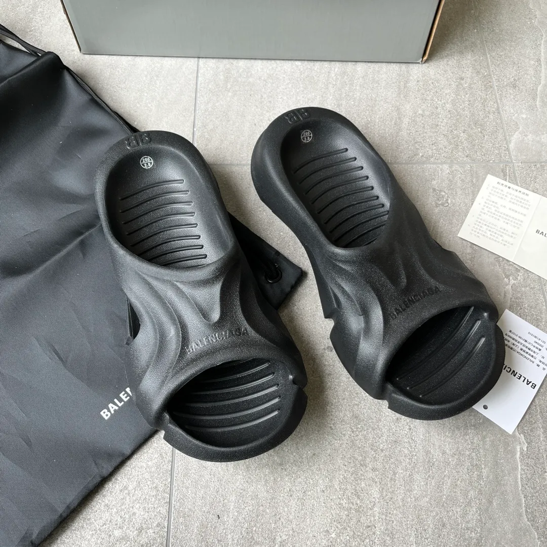頂級#Balenciaga拖鞋 巴黎世家 Logo Pool Sides 夏季時裝週拖鞋 原鞋購入開發 全套包裝 官*正確版原*級 原*一致版型。