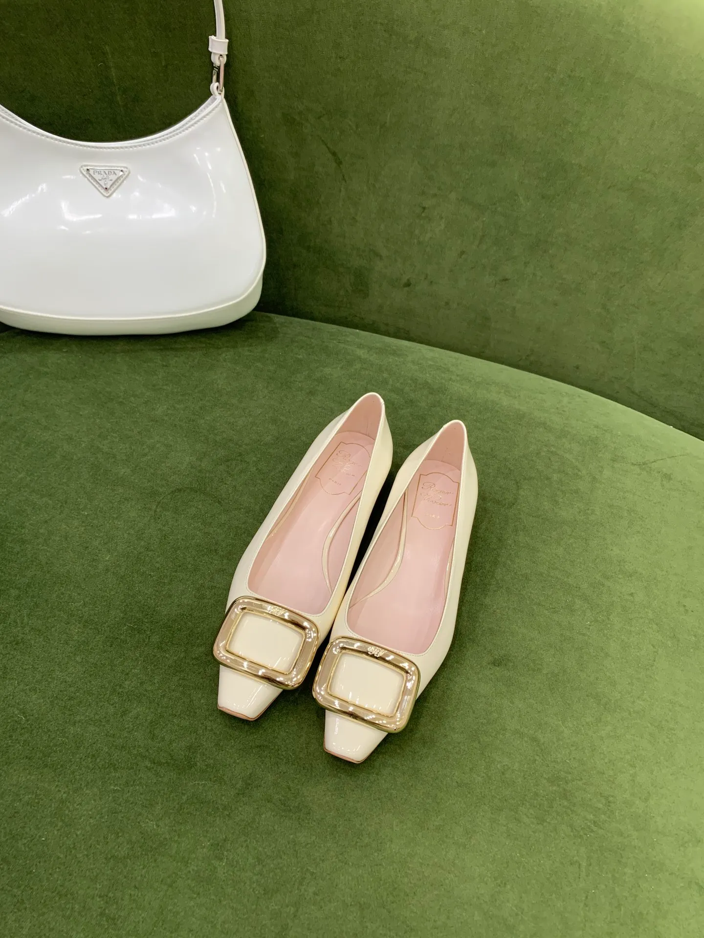 👠 Roger Vivie*新款choc系列方扣平底鞋 原版購入 頂級品質！ 